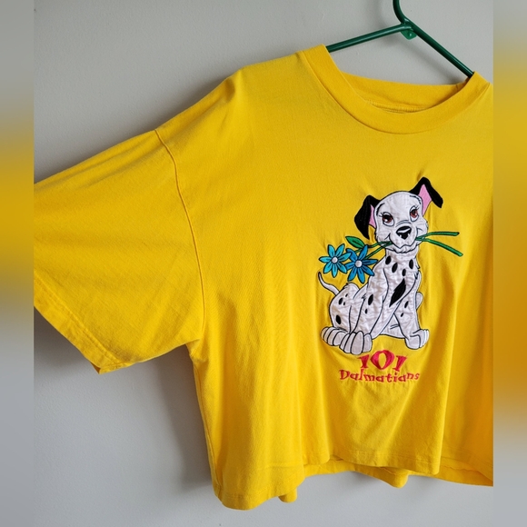 Vintage Cropped Embroidered Disney 101 Dalmatians T-Shirt - Picture 2 of 5